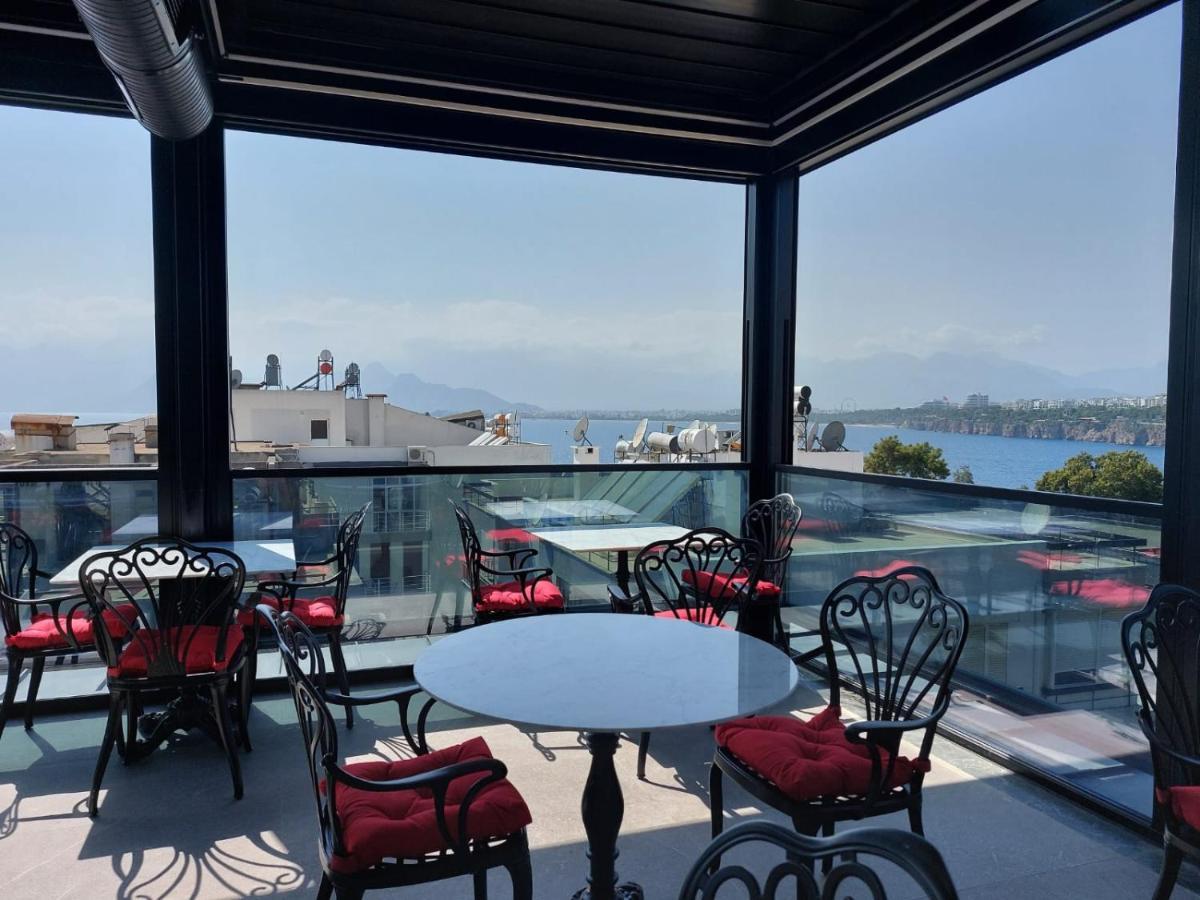 In The Middle Hotel أنطاليا المظهر الخارجي الصورة