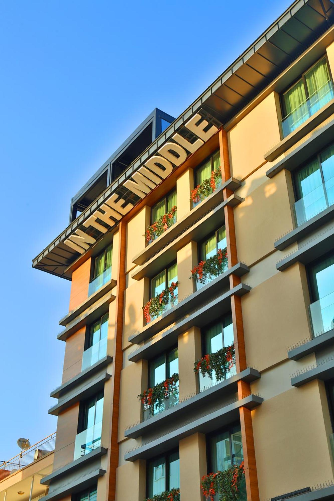 In The Middle Hotel أنطاليا المظهر الخارجي الصورة